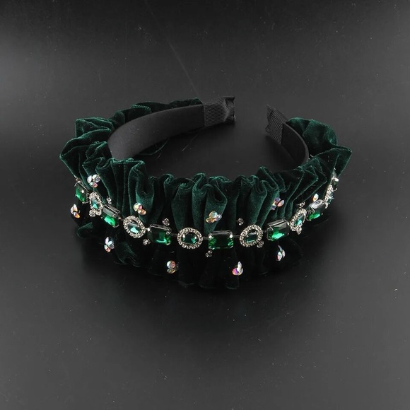 Green Ruffle Embellished Headband - Picture 1 of 9